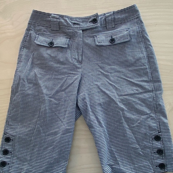 Larry Levine Stretch Bermuda Shorts size 6 (FO) - Picture 4 of 16